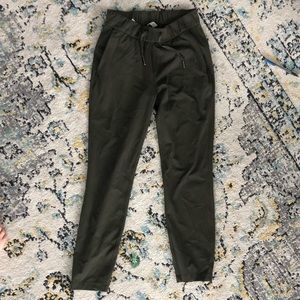 Lululemon joggers